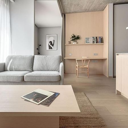 Апартаменты Cozy Japanese Oasis With Balcony, Gramophone, Netflix Вильнюс Экстерьер фото